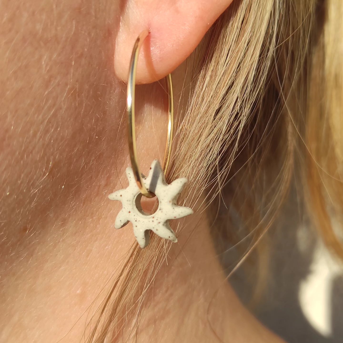 Créoles SOLEIL en grès et gold filled