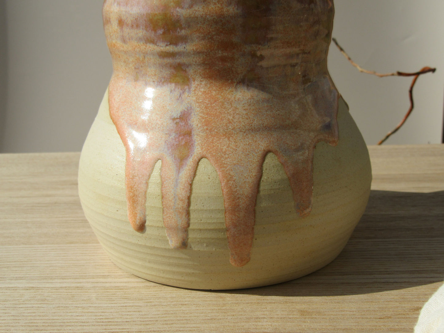 Vases DUNE en grès et vannerie bois ou raphia