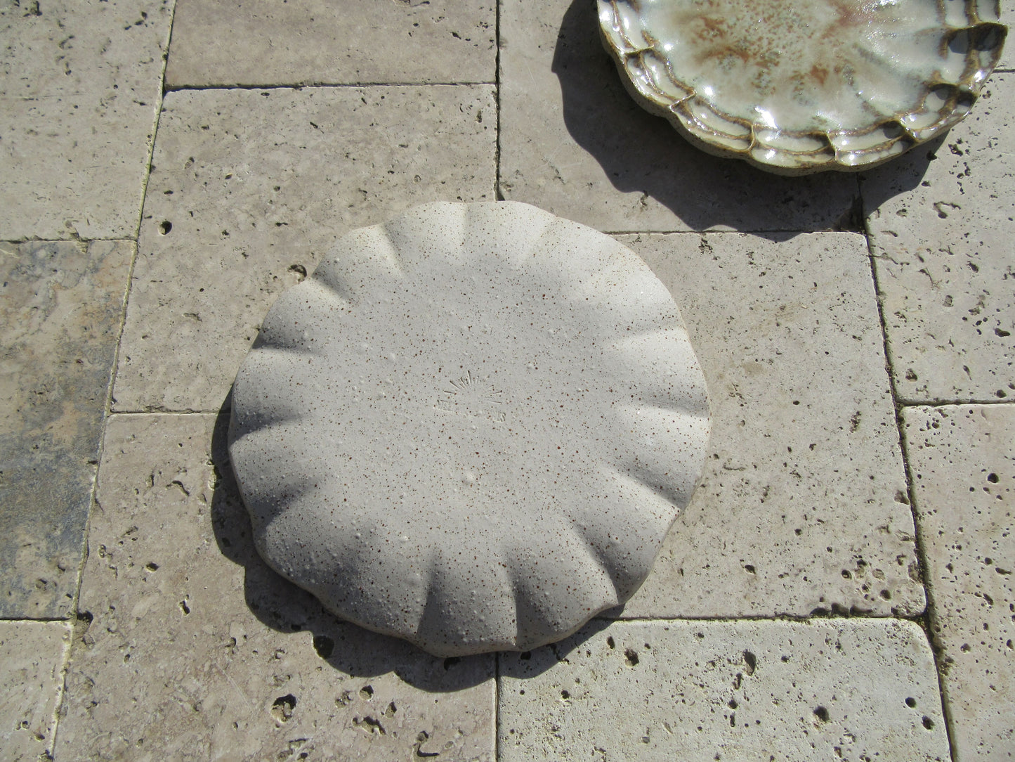 Petite assiette en grès - Oursin Minéral